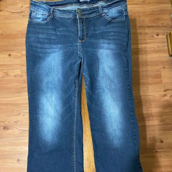 Wallflower Blue Jeans - Picture 1 of 2